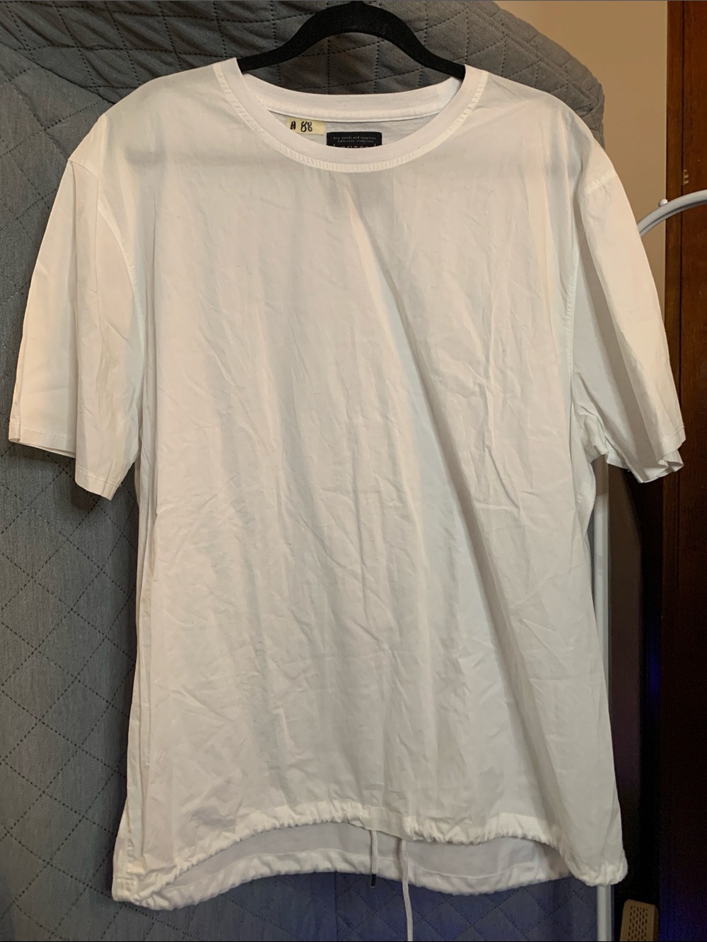 Guess Men's White Short Sleeve Crew Tee